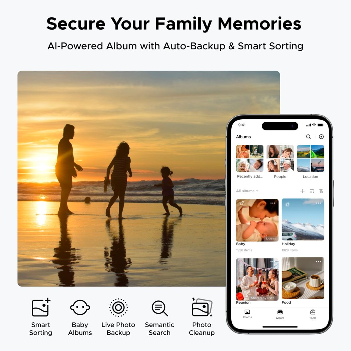 Rodzina na plaży o zachodzie słońca, obok interfejs aplikacji telefonu.