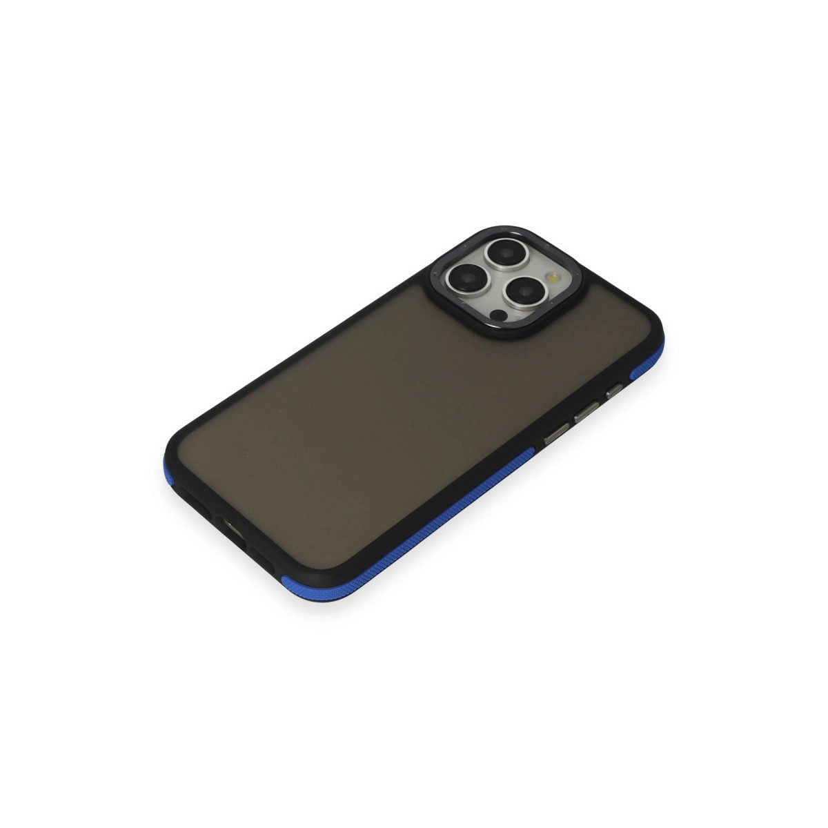 Üçlü kamerası ve mavi kenarı olan koyu gri telefon kılıfı.