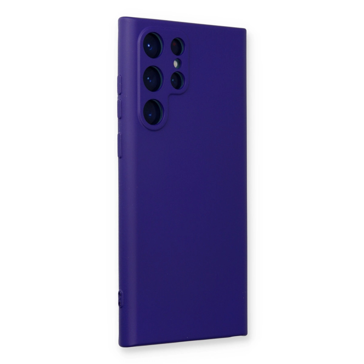 Arkada kamera modülü bulunan mor bir telefon kılıfı.