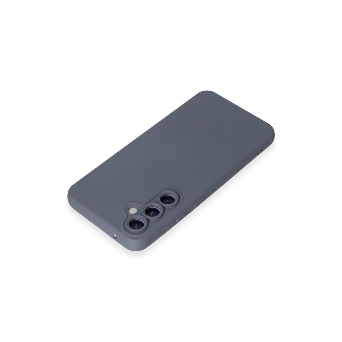 Beyaz arka plan üzerinde üç kamera lensli gri telefon kılıfı.