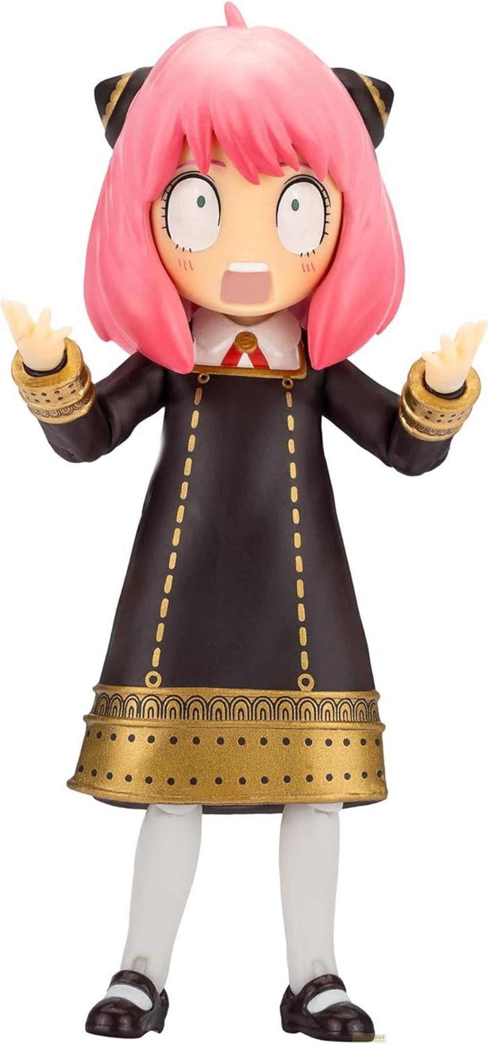 Eine Figur mit rosa Haaren trägt ein schwarzes Kleid mit goldenen Verzierungen.