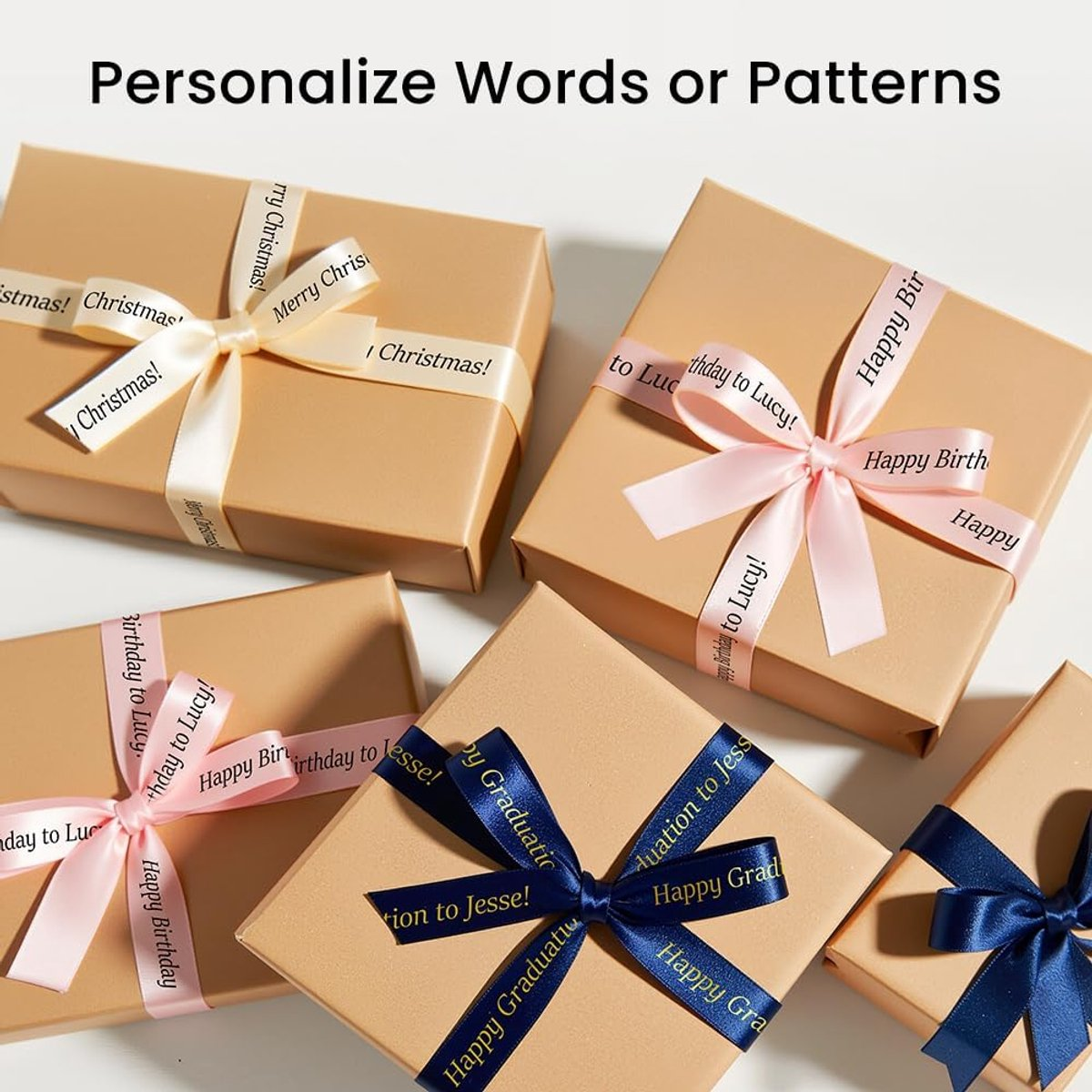 Scatole regalo marroni con nastri personalizzati: Buon Natale, Buon Compleanno, Felicitazioni per la Laurea.