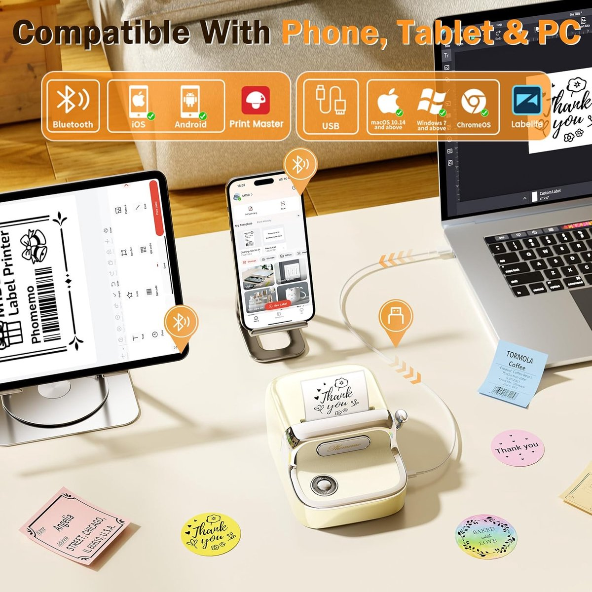 Een lichtgele labelprinter met een tablet, smartphone en laptop.