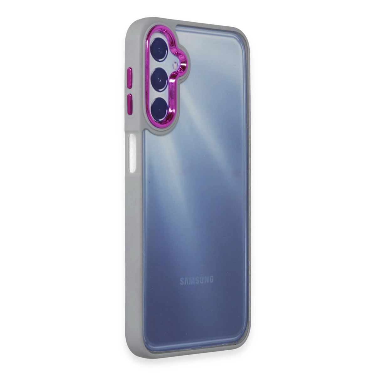 Pembe kamera vurgulu gri telefon kılıfı ve mavi Samsung logosu.
