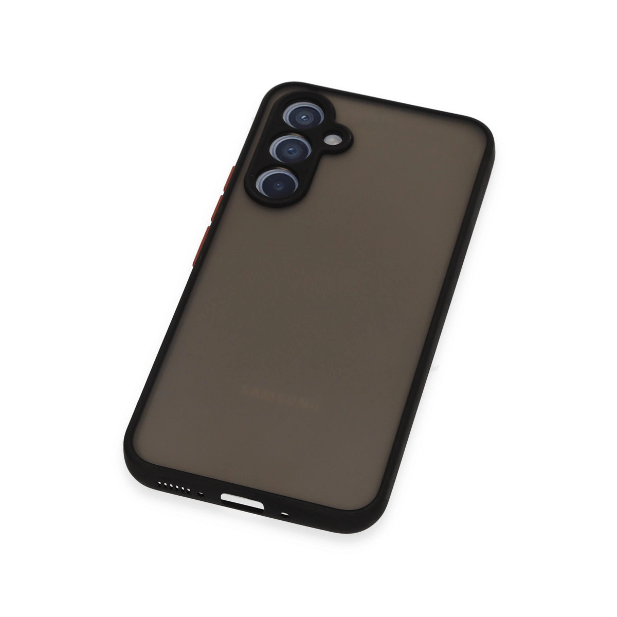 Üç kameralı ve kırmızı düğmeli koyu gri telefon kılıfı, beyaz zeminde.