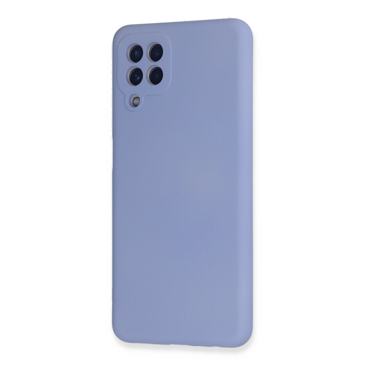 Arkada dört kamera lensi bulunan lavanta rengi telefon kılıfı.