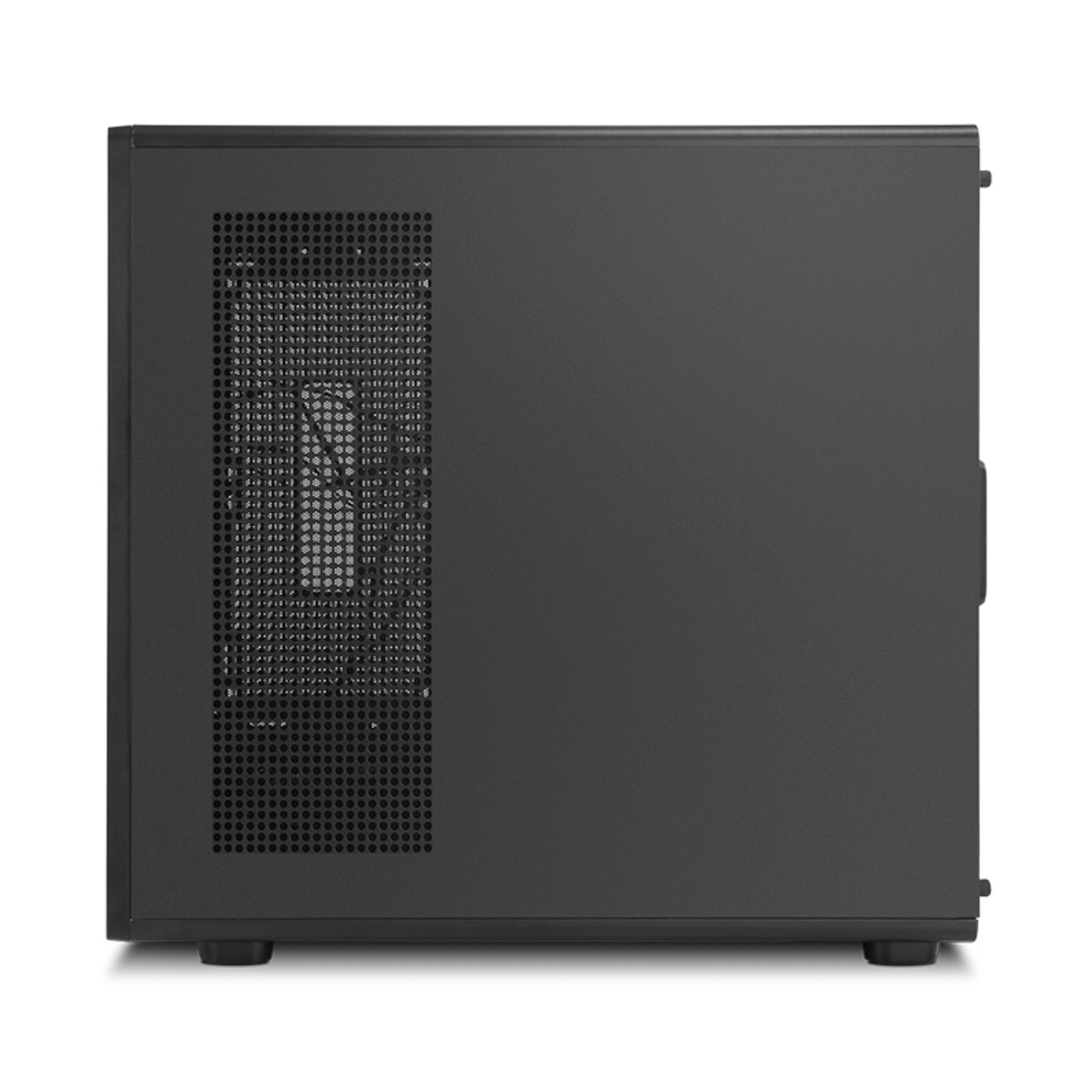 Case del computer nero con griglia di ventilazione laterale.