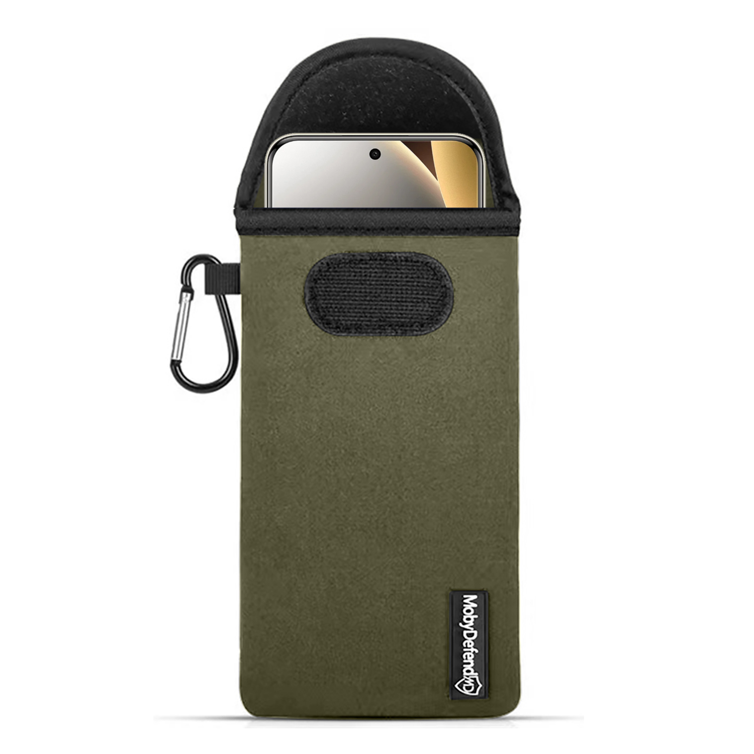 Groene telefoonhoes met karabijnhaak, met gedeeltelijk zichtbaar smartphone.