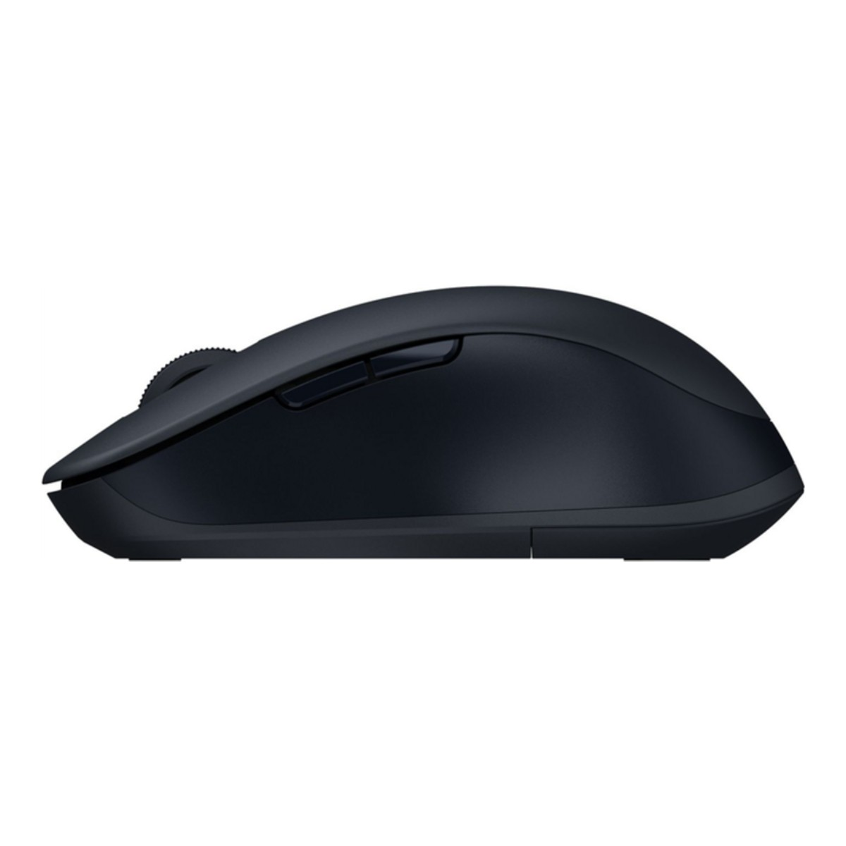 Mouse per computer wireless nero in vista laterale, con rotella e pulsanti.