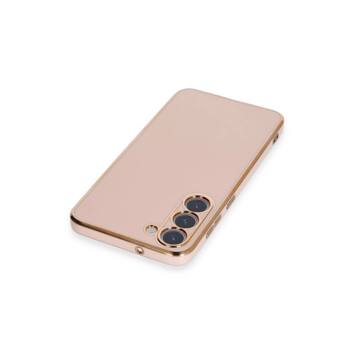 Üç kamera lensli ve altın çerçeveli, rose gold renkli telefon kılıfı.