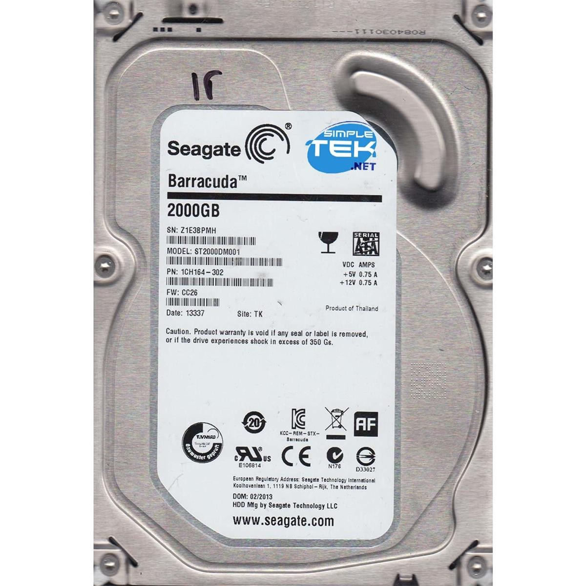 Hard disk Seagate Barracuda 2000GB con modello, SN, PN, FW, data e sito.
