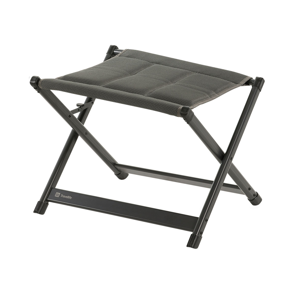 Een grijze, opvouwbare kruk met stoffen zitting en metalen frame.
