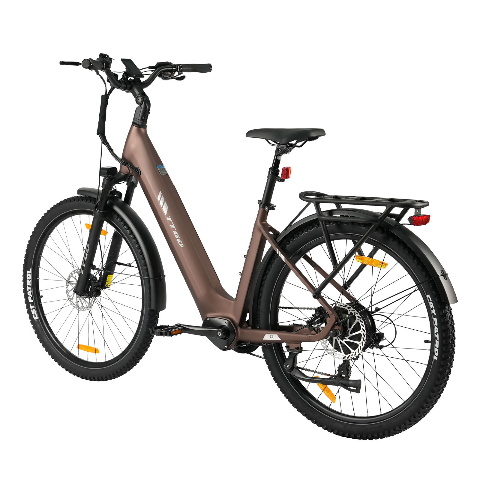 Brązowy rower elektryczny z czarnymi oponami, bagażnikiem i błotnikami.