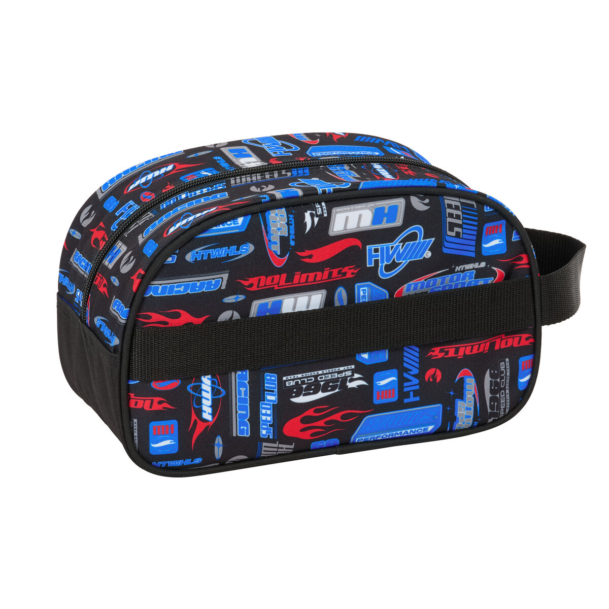Schwarze Kulturtasche mit wiederholtem Muster aus Hot Wheels Logos, Flammen und Renntext.