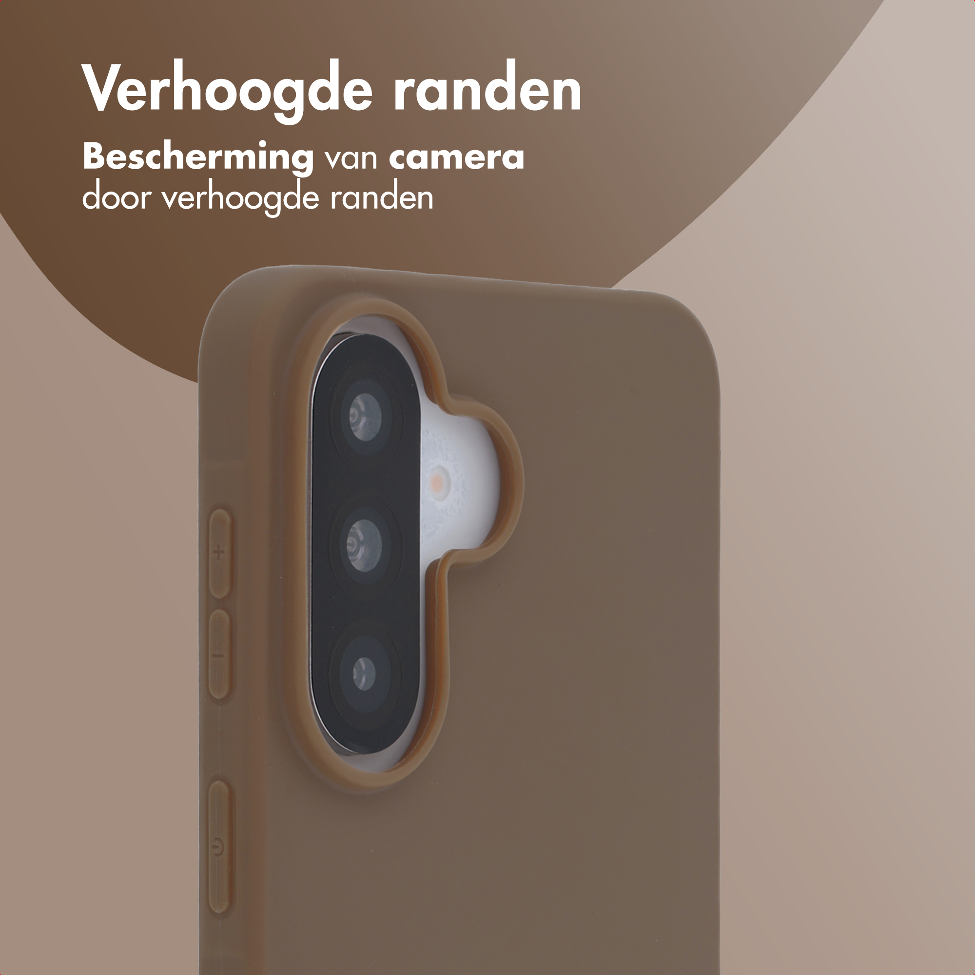 Coque de téléphone marron avec trois objectifs de caméra et bords surélevés.