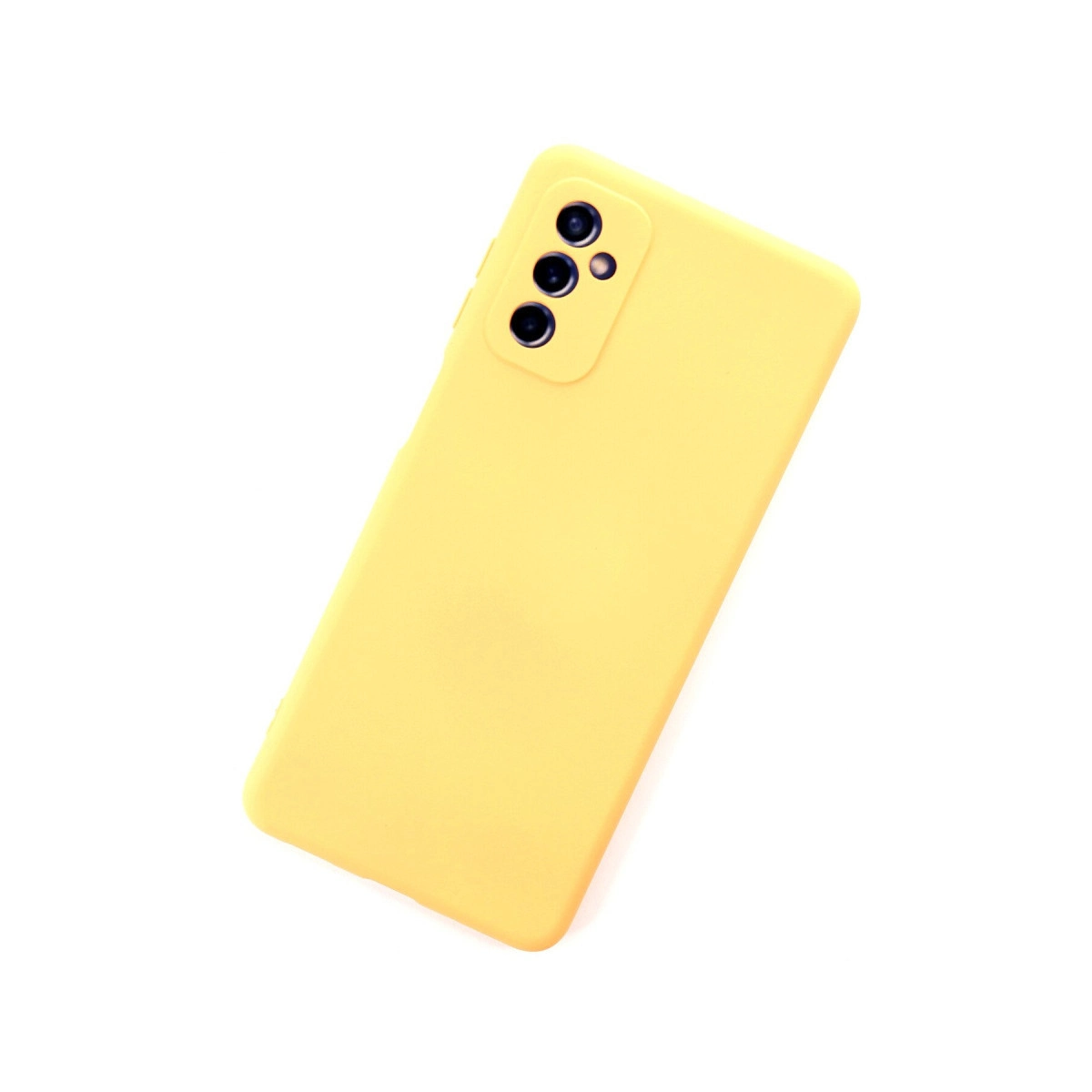 Arkada üç kamera lensi olan sarı telefon kılıfı.