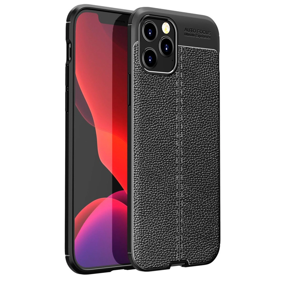 Doku detaylı deri kılıflı ve üçlü kameralı siyah iPhone.