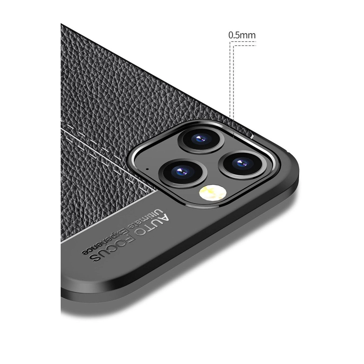 Üç kameralı, metinli siyah telefon kılıfı.