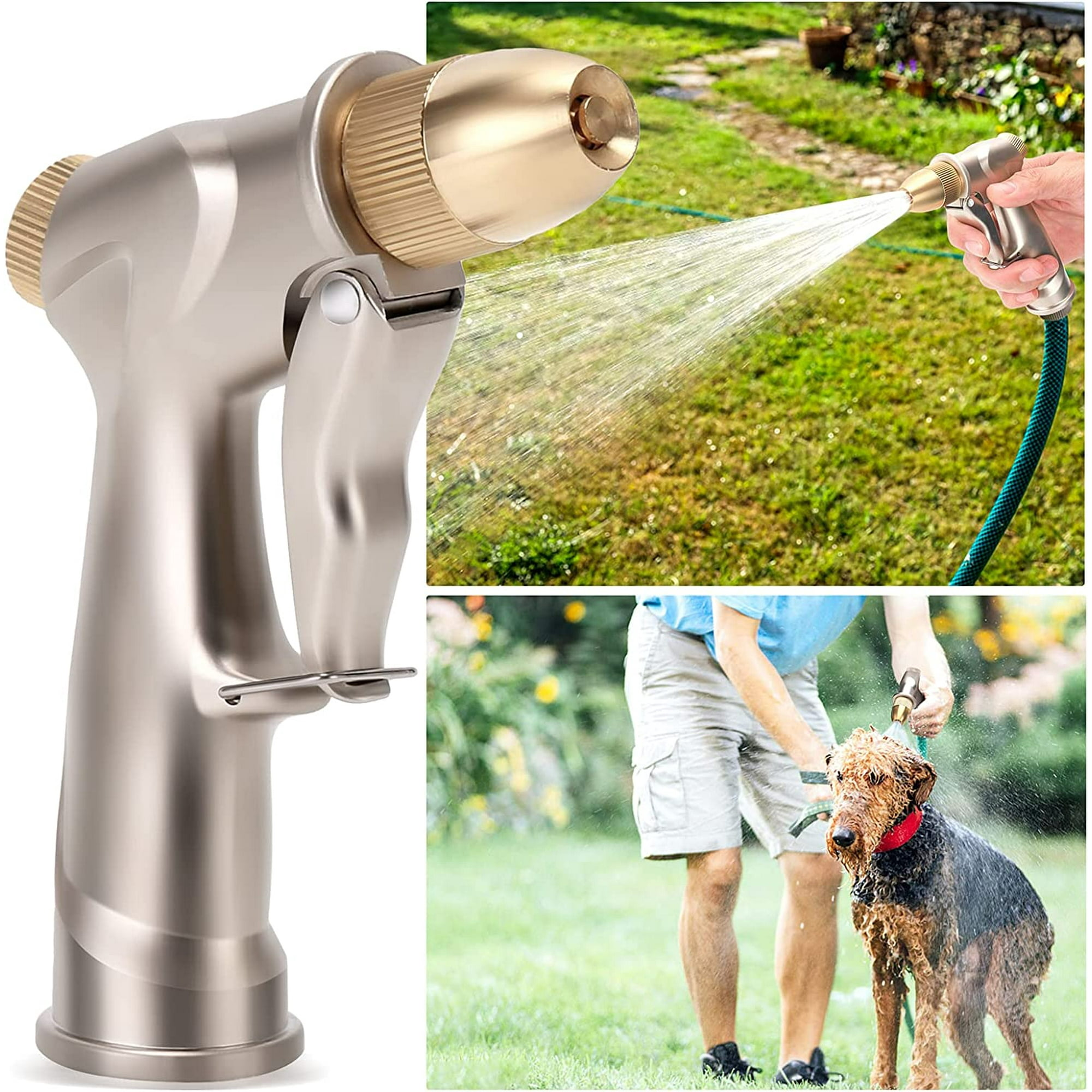 Ein silberner Gartenschlauchsprüher wird benutzt, um einen Hund zu waschen.