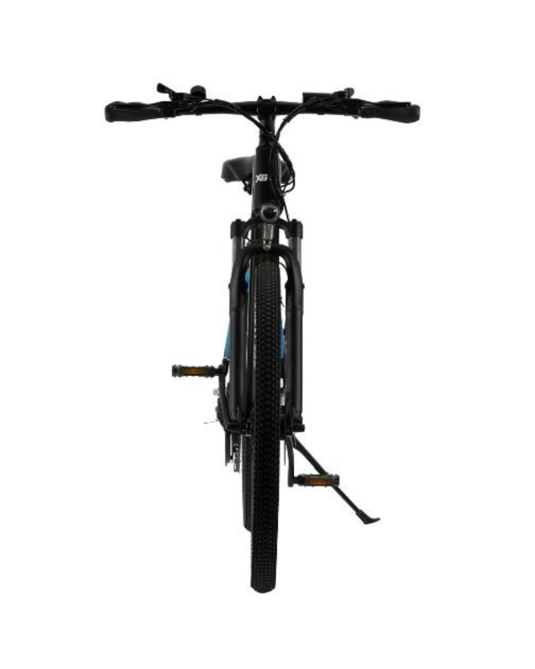 Una bicicletta nera con accenti blu, fotografata frontalmente.