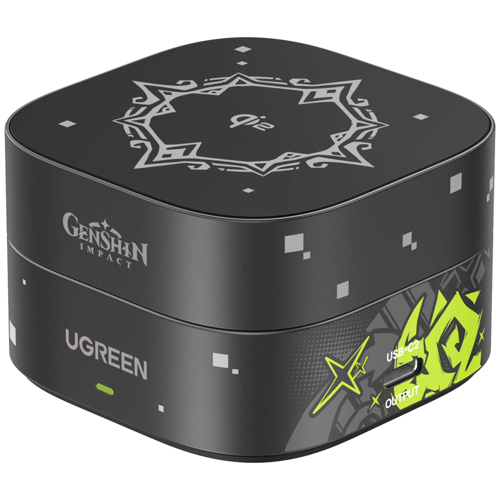 Czarny sześcian z logo Genshin Impact, napisem UGREEN i portem USB-C.
