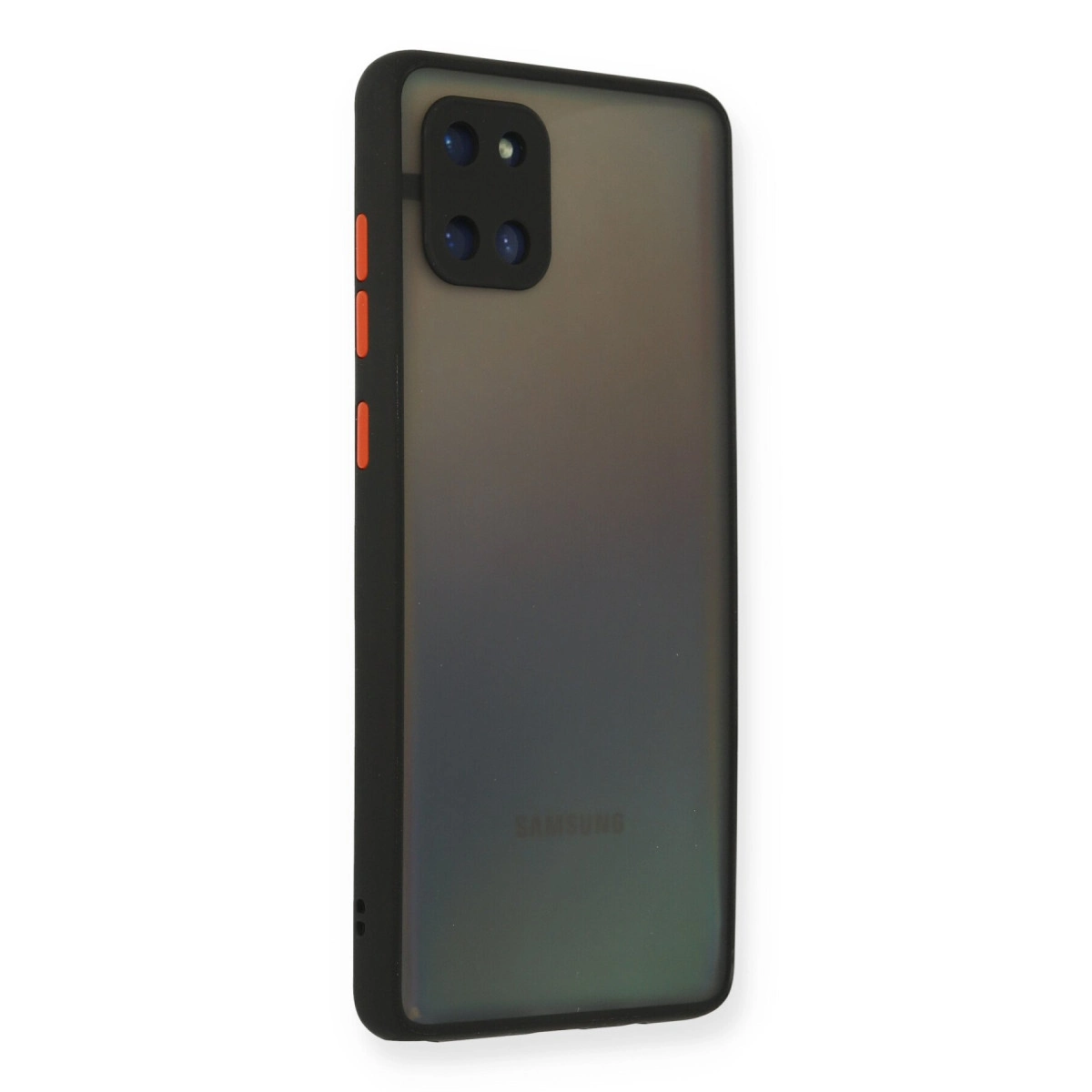 Kamera adası ve turuncu düğmeleri olan koyu renk telefon kılıfı. Samsung logosu görünür.