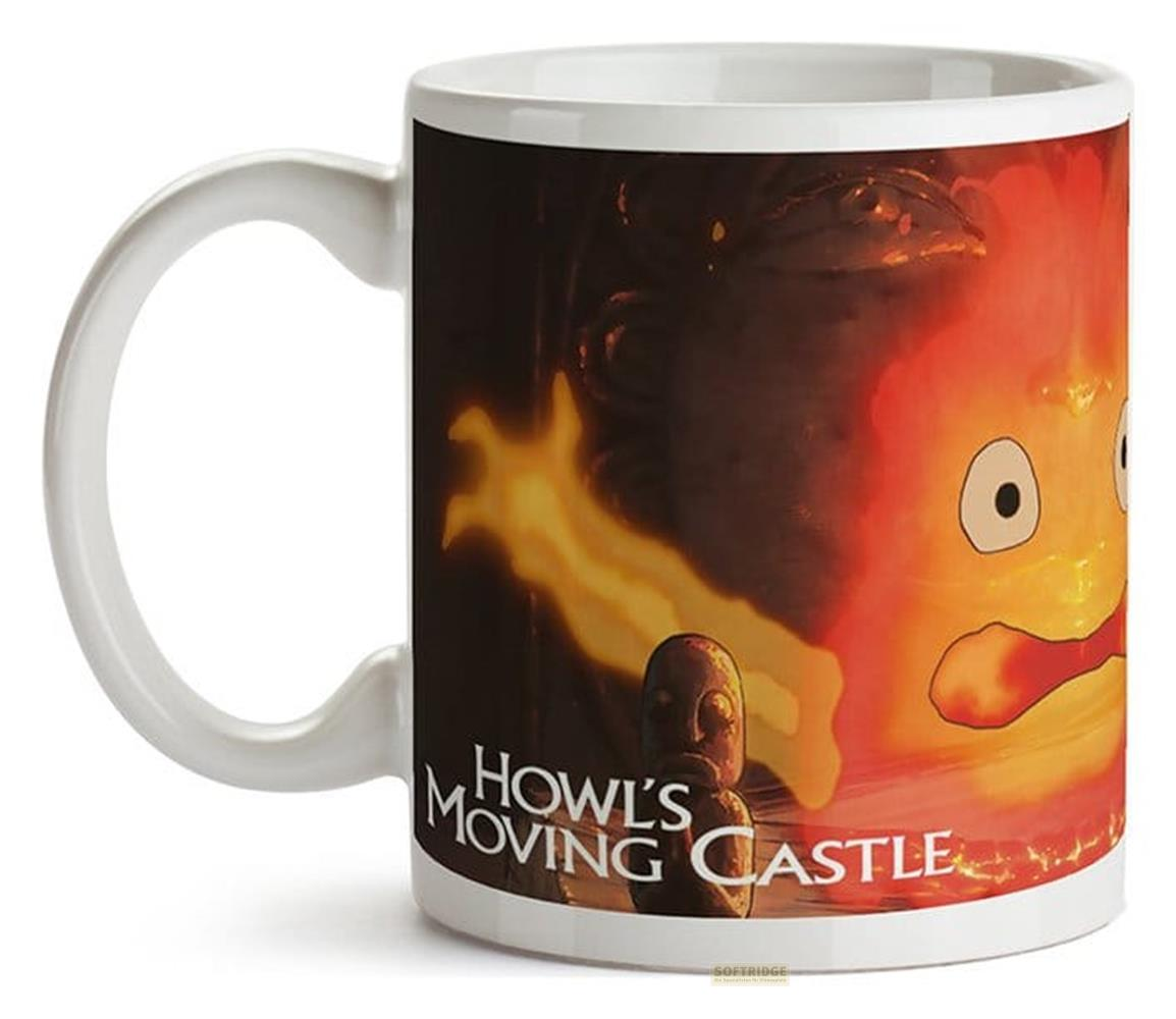 Tasse mit dem Motiv "Howl's Moving Castle" und der Feuerfigur Calcifer.
