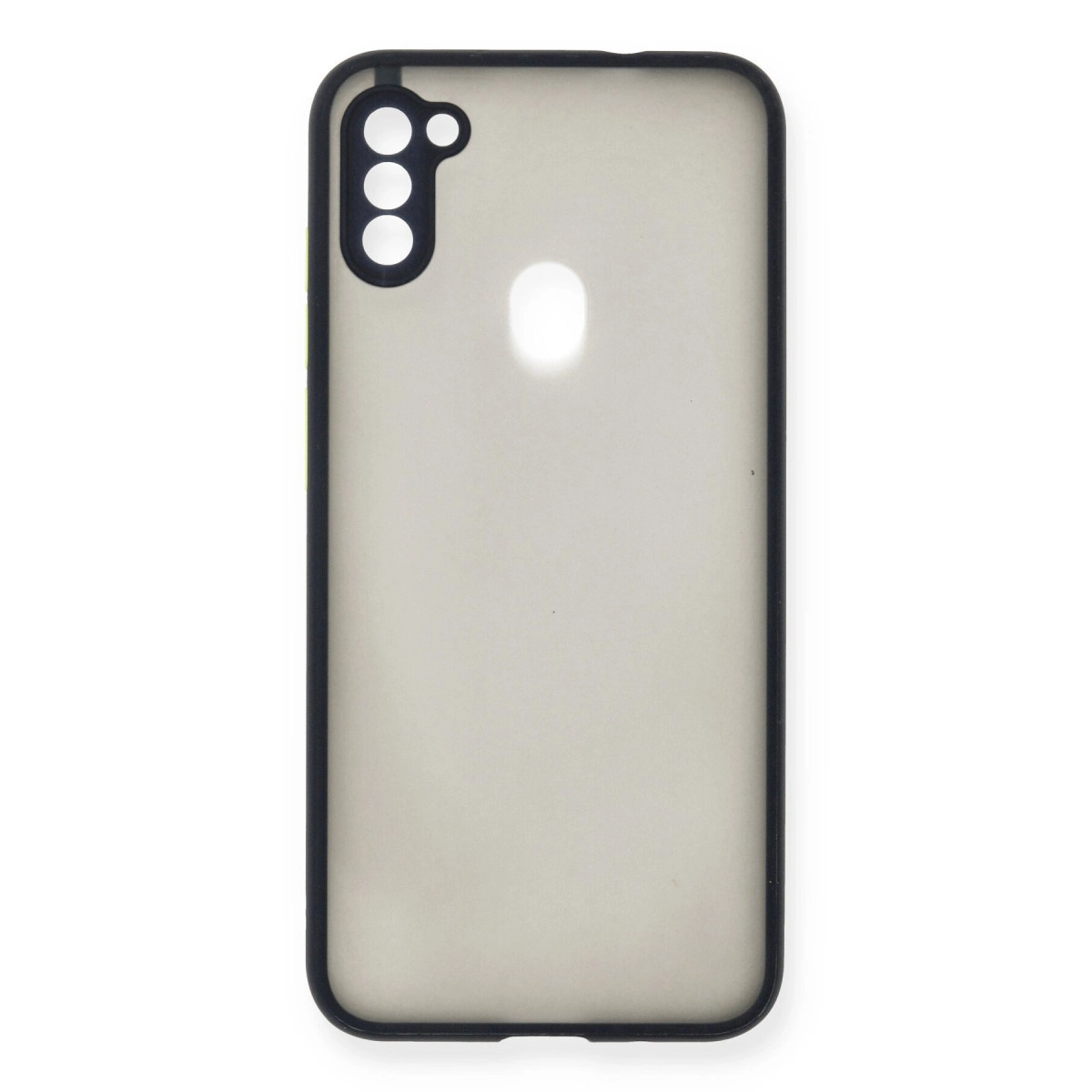 Üç kamera ve flaş için kesiklere sahip siyah telefon kılıfı.