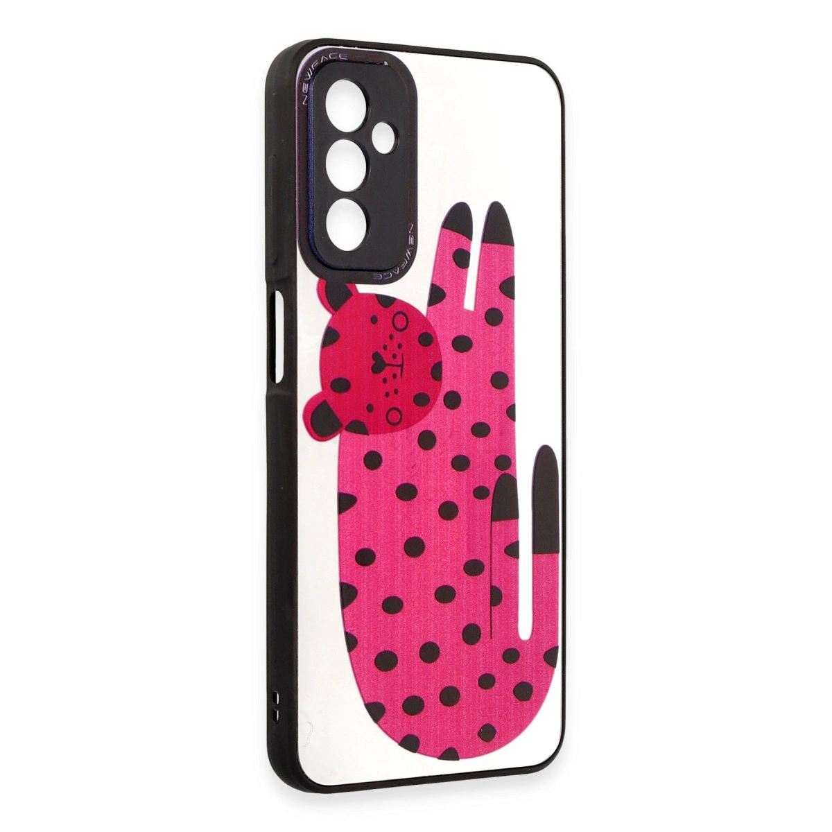Siyah puantiyeli ve leopar desenli pembe telefon kılıfı.