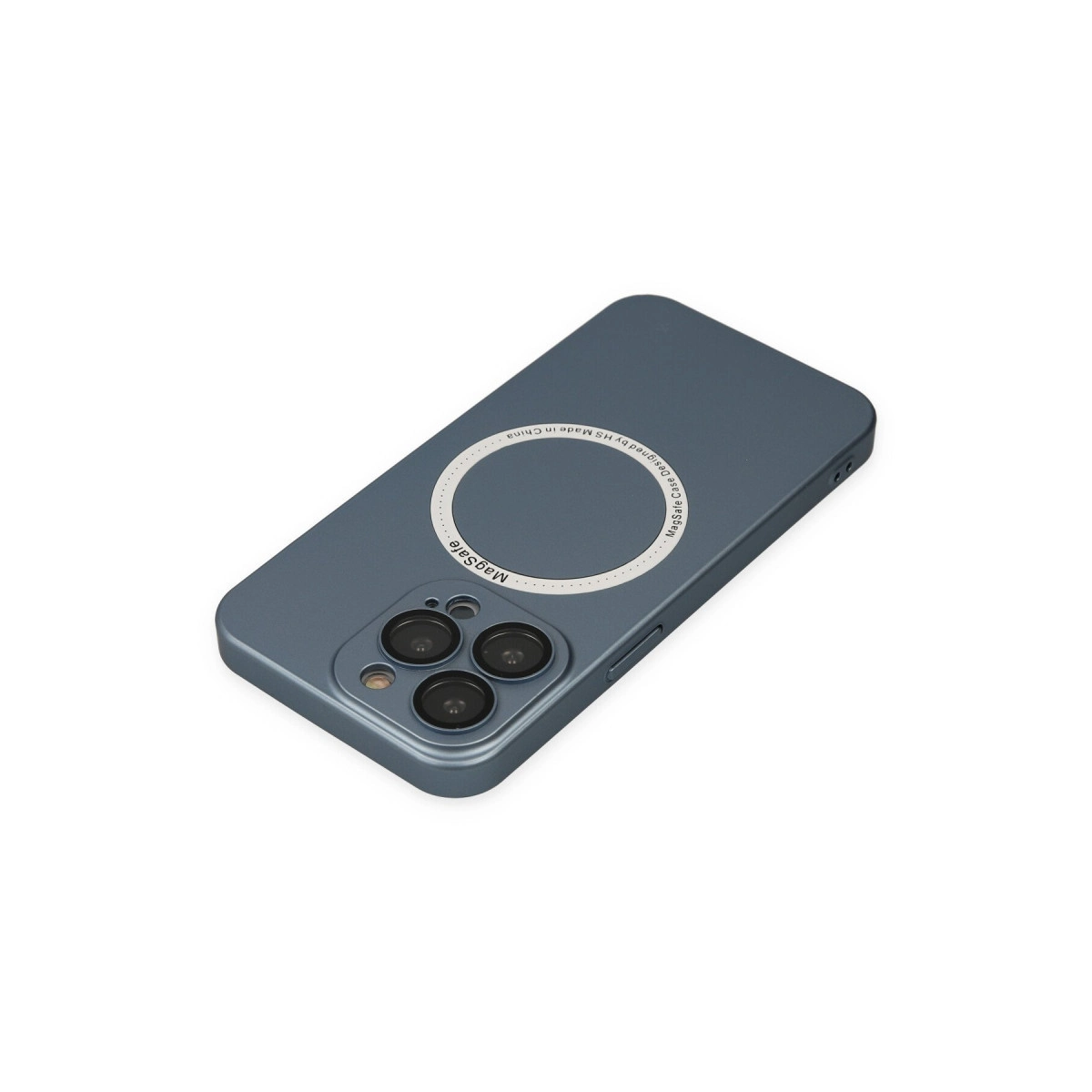 Üç kamera lensli ve MagSafe halkalı gri telefon kılıfı.