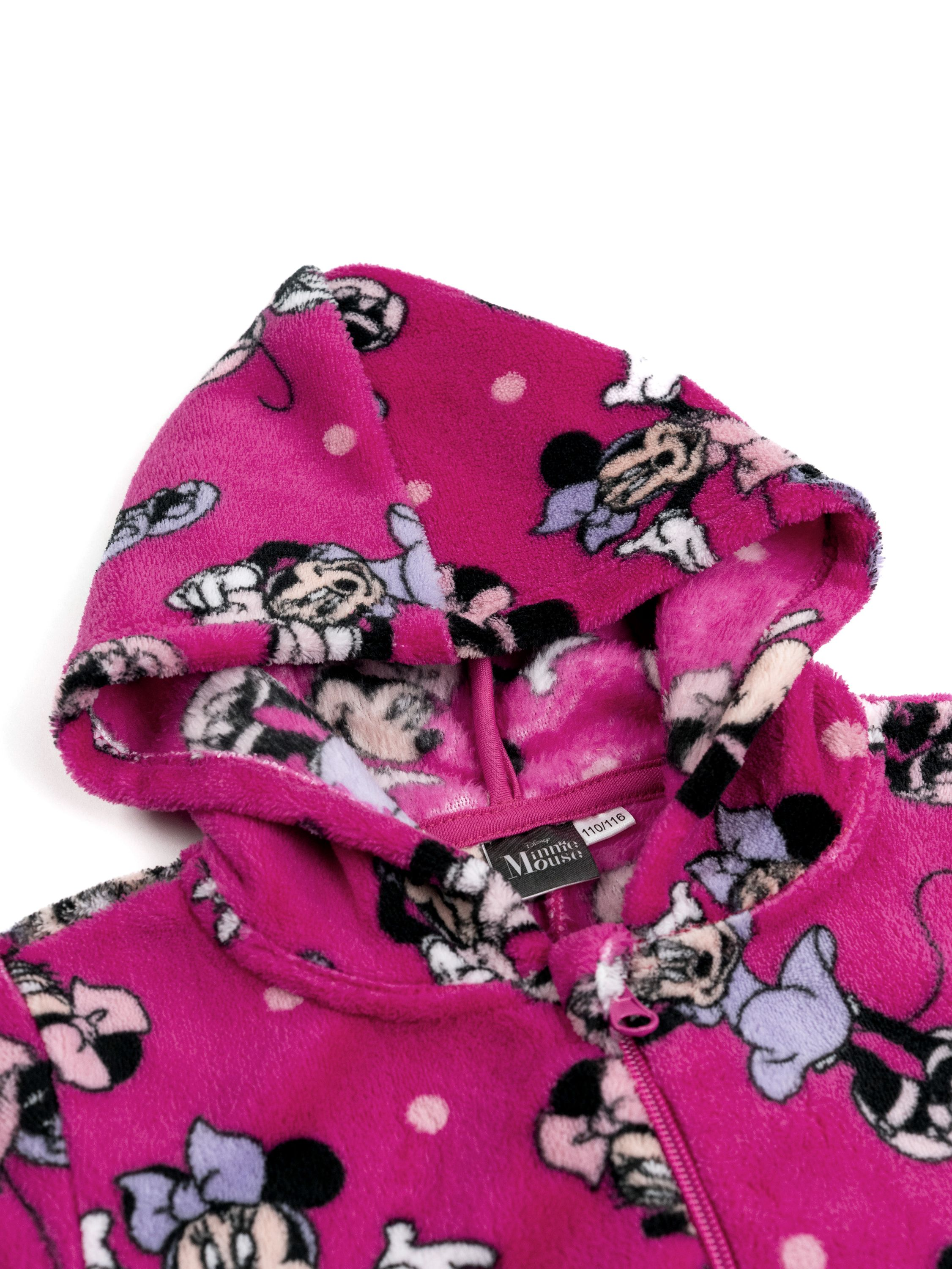 Ein pinker Fleece-Hoodie mit Micky-Maus-Motiv und weißen Punkten.