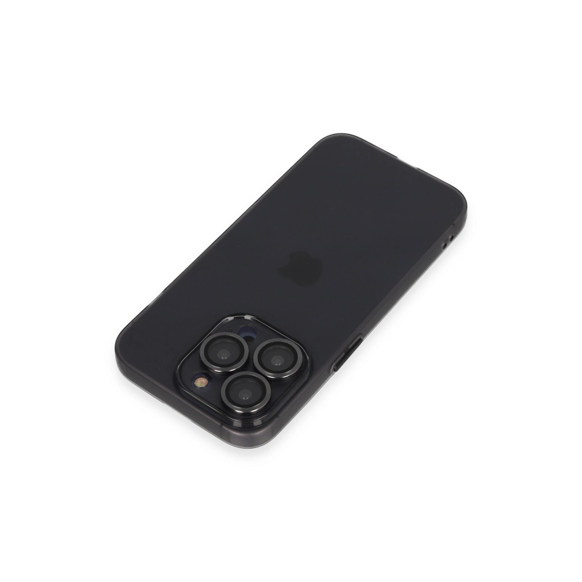 Beyaz arka plan üzerinde üçlü kamera sistemli siyah iPhone.