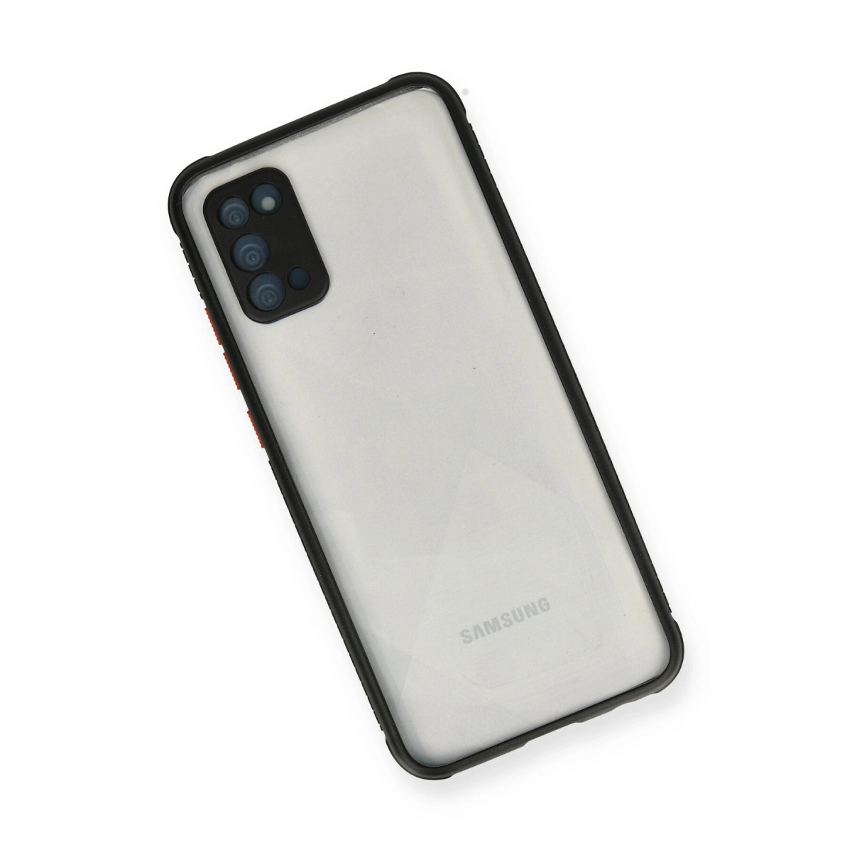 Dört kameralı, siyah çerçeveli şeffaf telefonun arkası.