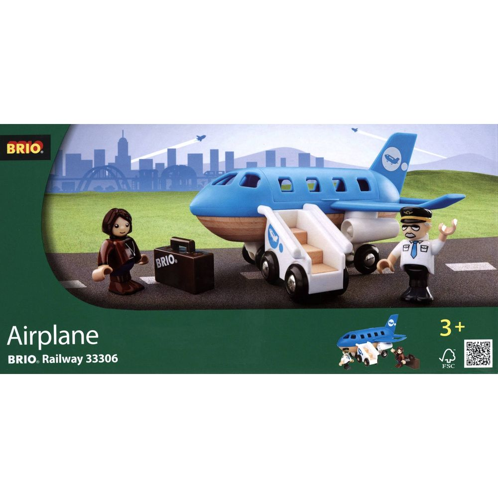 Ein blaues Spielzeugflugzeug mit Treppe, zwei Figuren und einem Koffer.