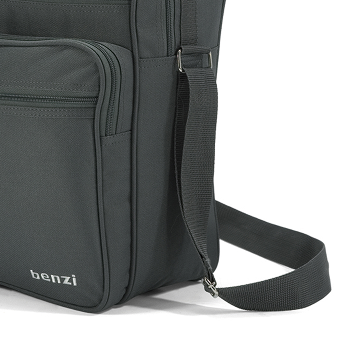 Bolso de mensajero gris oscuro con bolsillo con cremallera y correa.