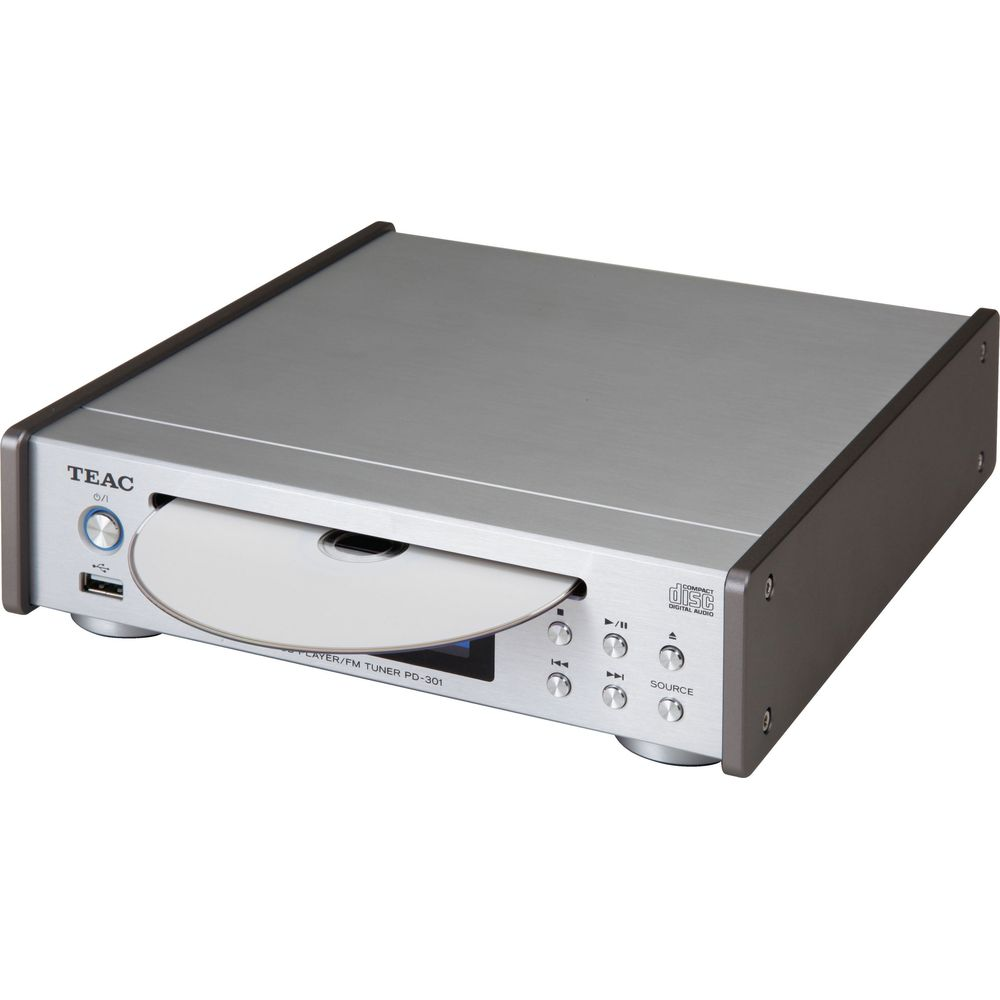 Reproductor de CD plateado con disco insertado, puerto USB y botones.