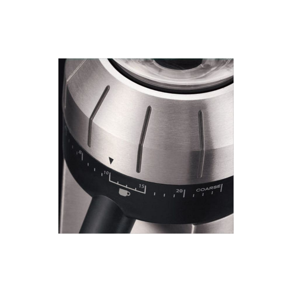 Zbliżenie pokrętła regulacji młynka do kawy z ustawieniami od 8 do 20.