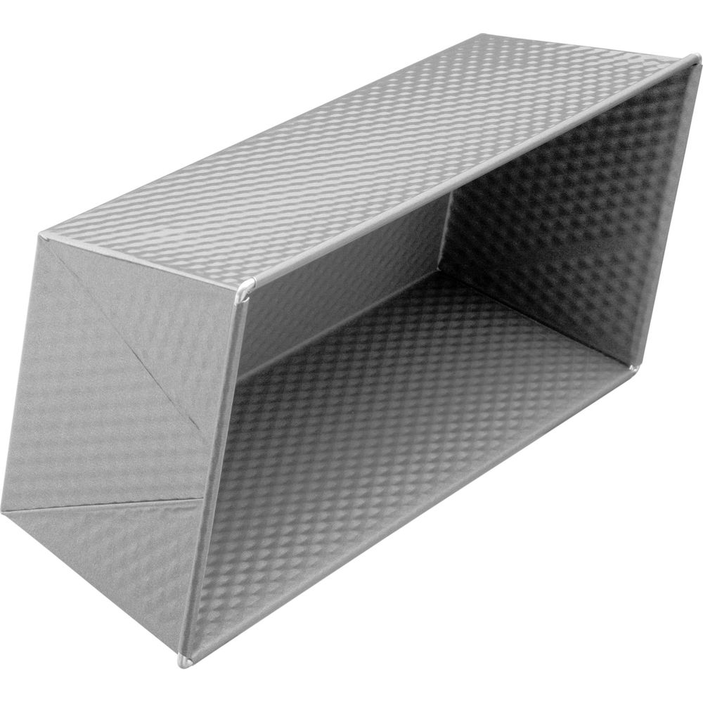 Ein rechteckiger Brotbackform aus Metall mit Rautenmuster.