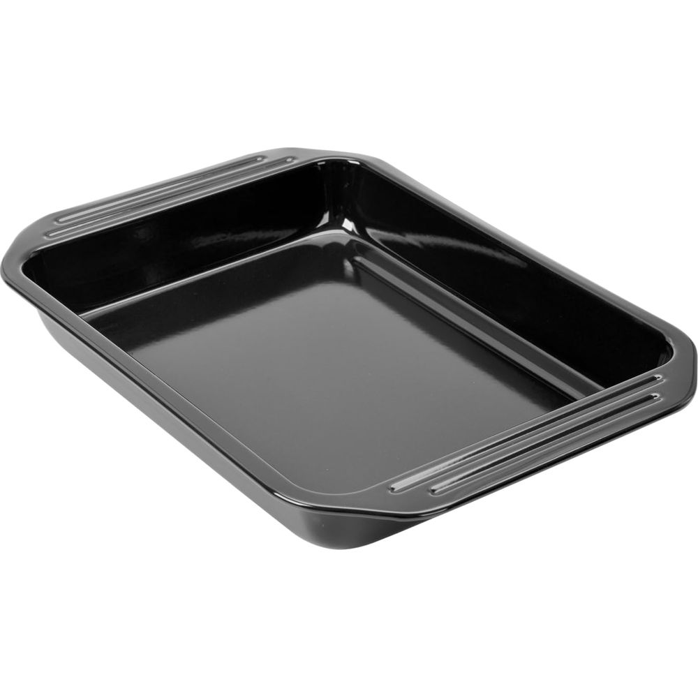 Un plat de cuisson rectangulaire noir avec des poignées sur les petits côtés.
