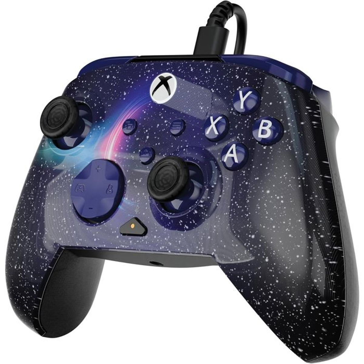 Un controller Xbox blu scuro con motivo a stelle e accento arcobaleno.