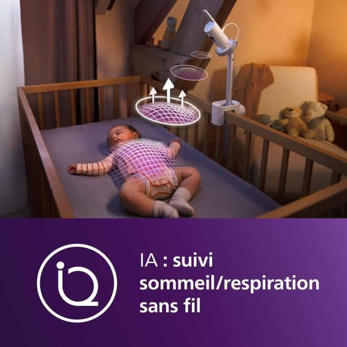Ein Baby schläft in einem Kinderbett, überwacht von einem Gerät.