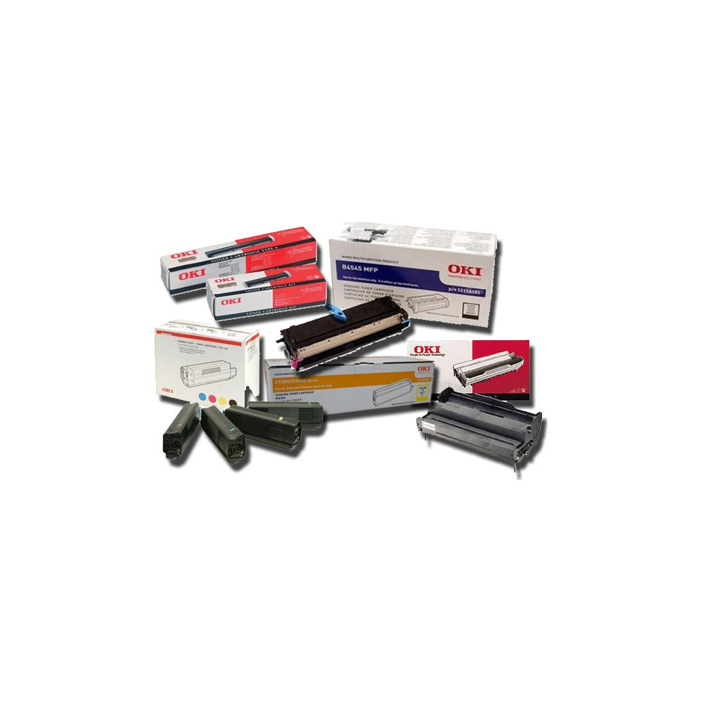 Meerdere OKI-tonercartridges en dozen, sommige open, sommige gesloten.