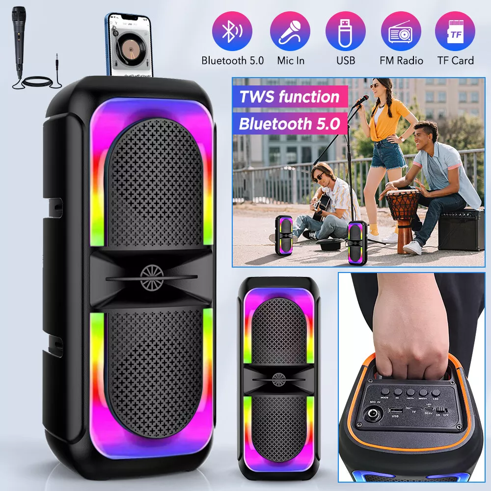 Tragbarer Lautsprecher mit Mikrofon, Handy, Musikern und Lichtern.