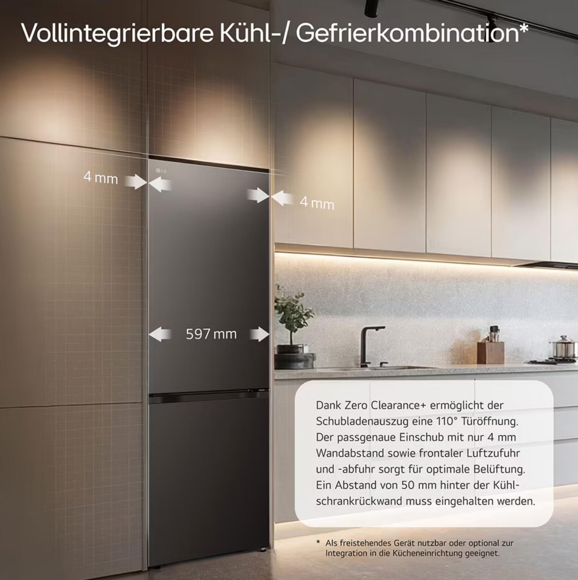 Einbaukühlschrank mit 4 mm Abstand und 597 mm Breite in moderner Küche.