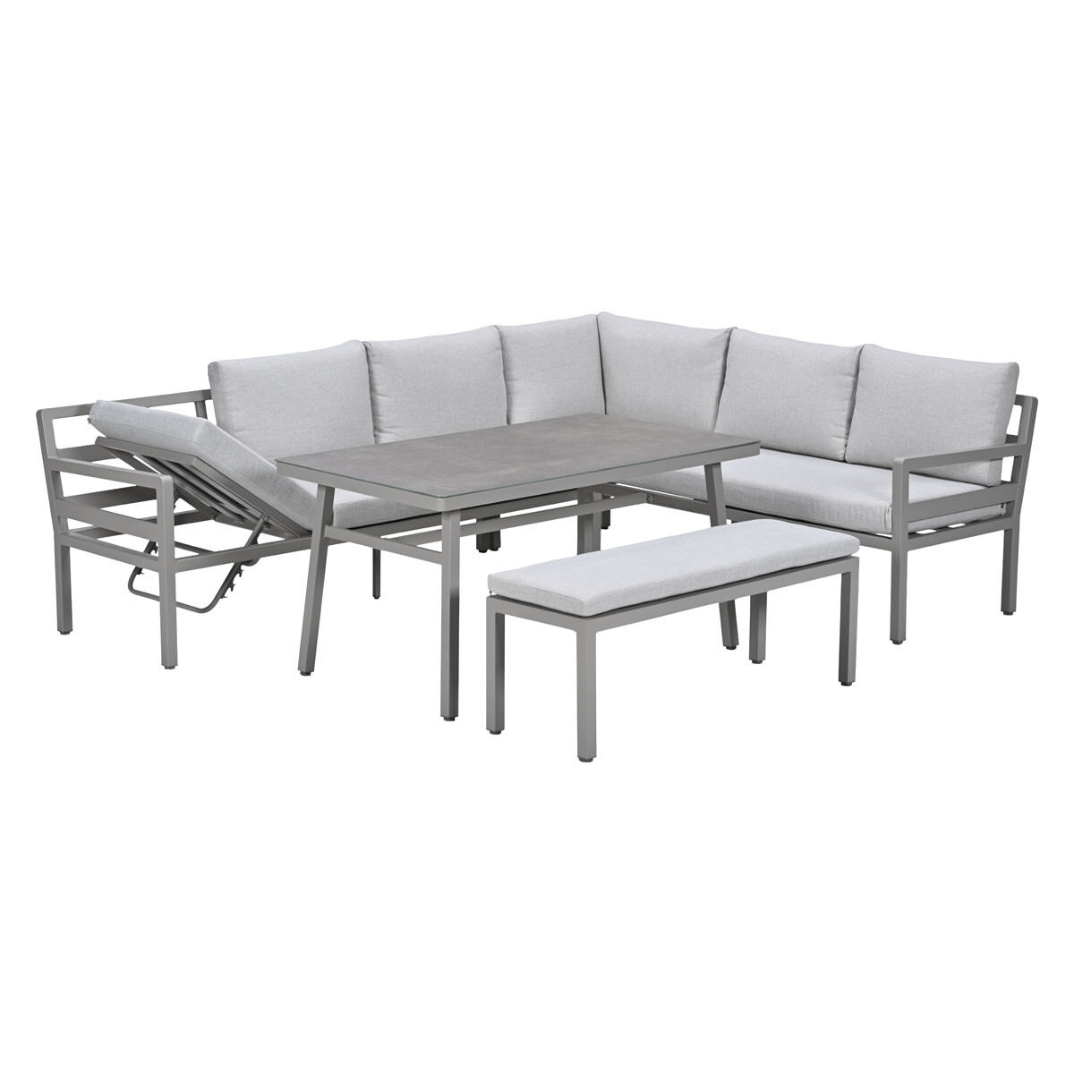 Een grijze buitenhoekbank met tafel en bank, met lichtgrijze kussens.