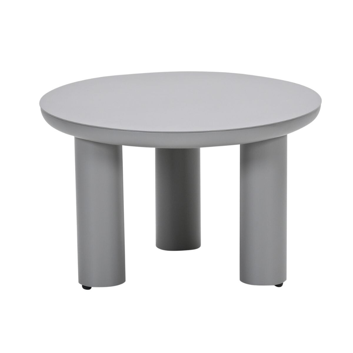 Een ronde, grijze tafel met drie cilindrische poten, geïsoleerd op witte achtergrond.
