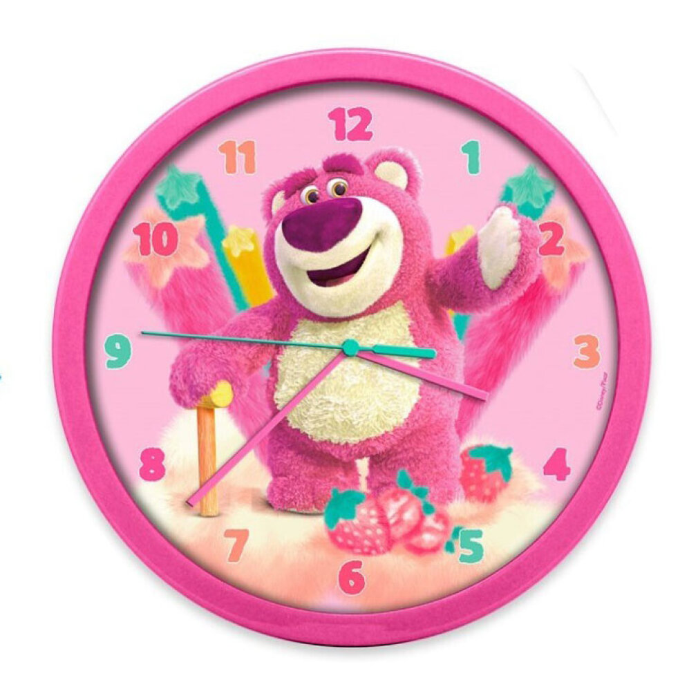 Ein rosafarbener Lotso-Bären-Wanduhr mit Erdbeer- und Sternmotiven.
