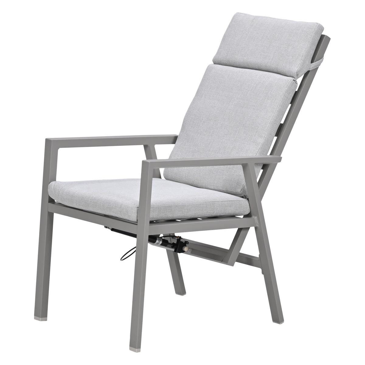 Grijze fauteuil met lichtgrijze kussens en verstelbare rugleuning.