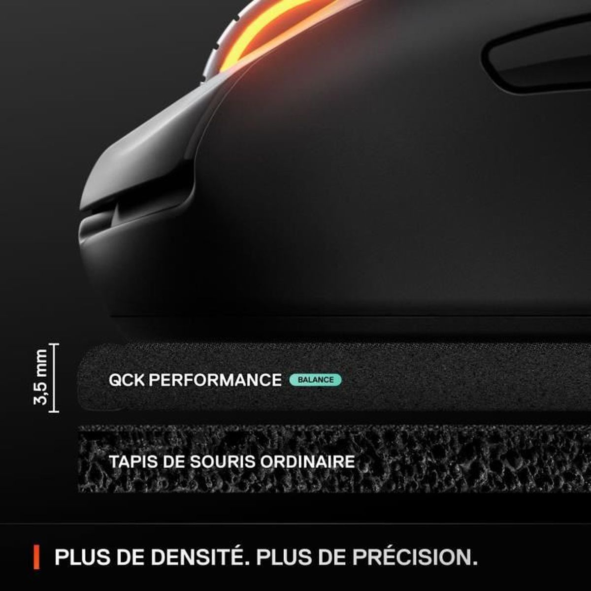 Souris noire sur deux couches : une dense et une normale.