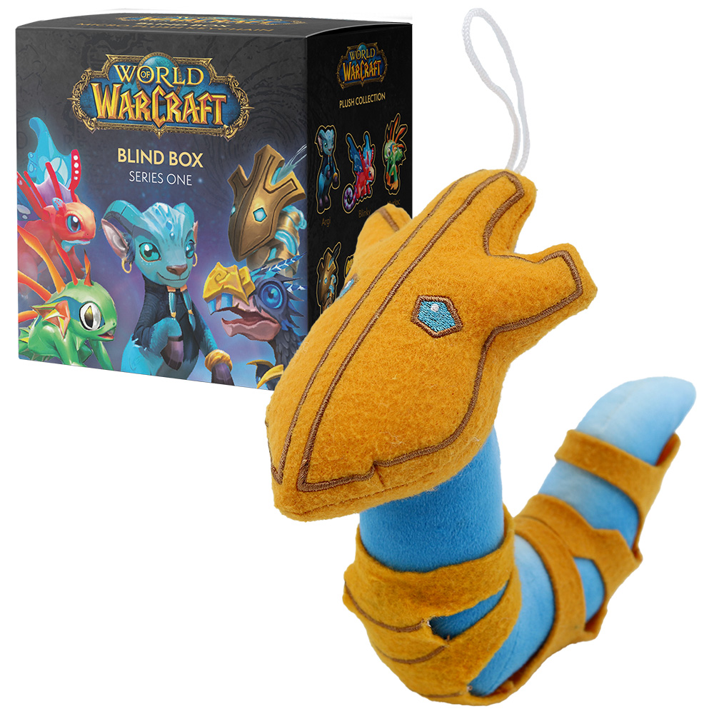 Ein gelber World of Warcraft Plüsch mit blauem Körper und braunen Akzenten.